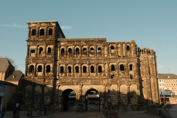 Römische Bauten, Dom St. Peter und Liebfrauenkirche in Trier 